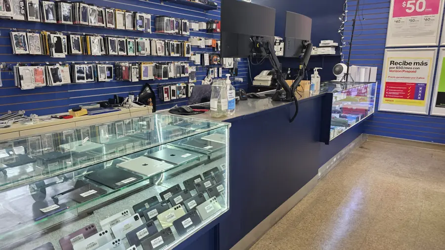 Counter and accessories wall